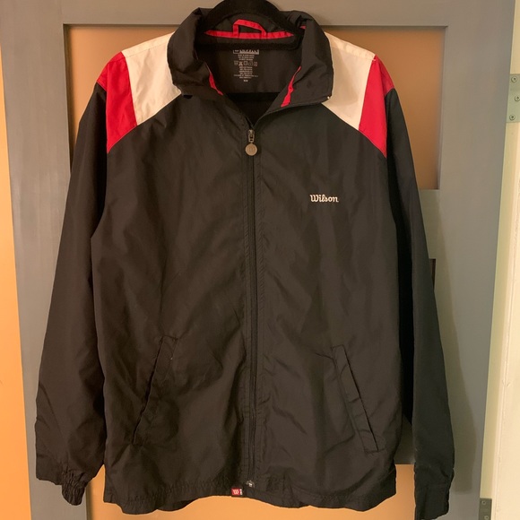 *Retro* Black Wilson Men’s Medium Windbreaker - Picture 1 of 3